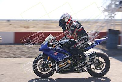 media/Nov-03-2025-Lets Ride (Mon) [[4d74c1c4d3]]/B Group/Grid/